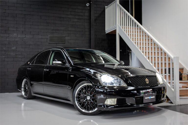 2006 TOYOTA CROWN ATHLETE