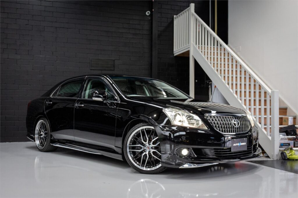 2011 TOYOTA CROWN Majesta