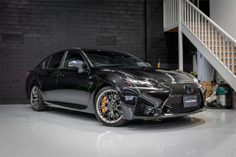 2016 LEXUS GS-F
