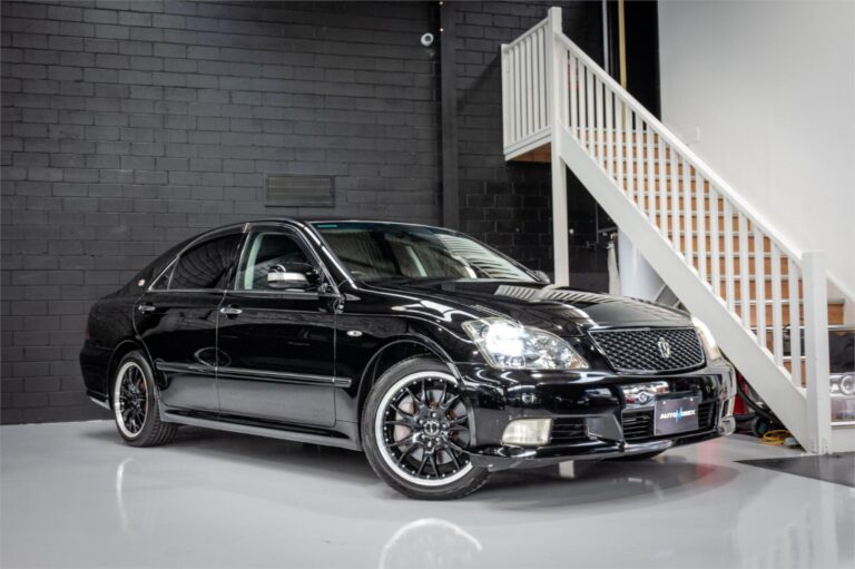 2006 TOYOTA CROWN Athlete