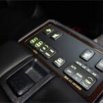 2007 TOYOTA CROWN MAJESTA image 12