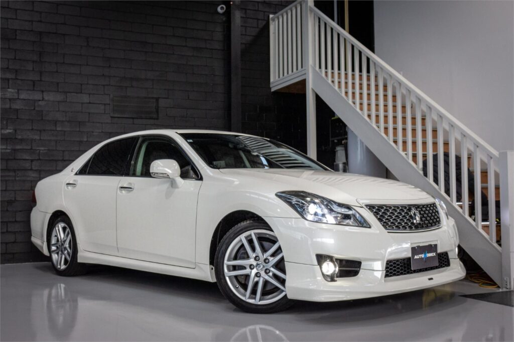 2012 TOYOTA CROWN Athlete